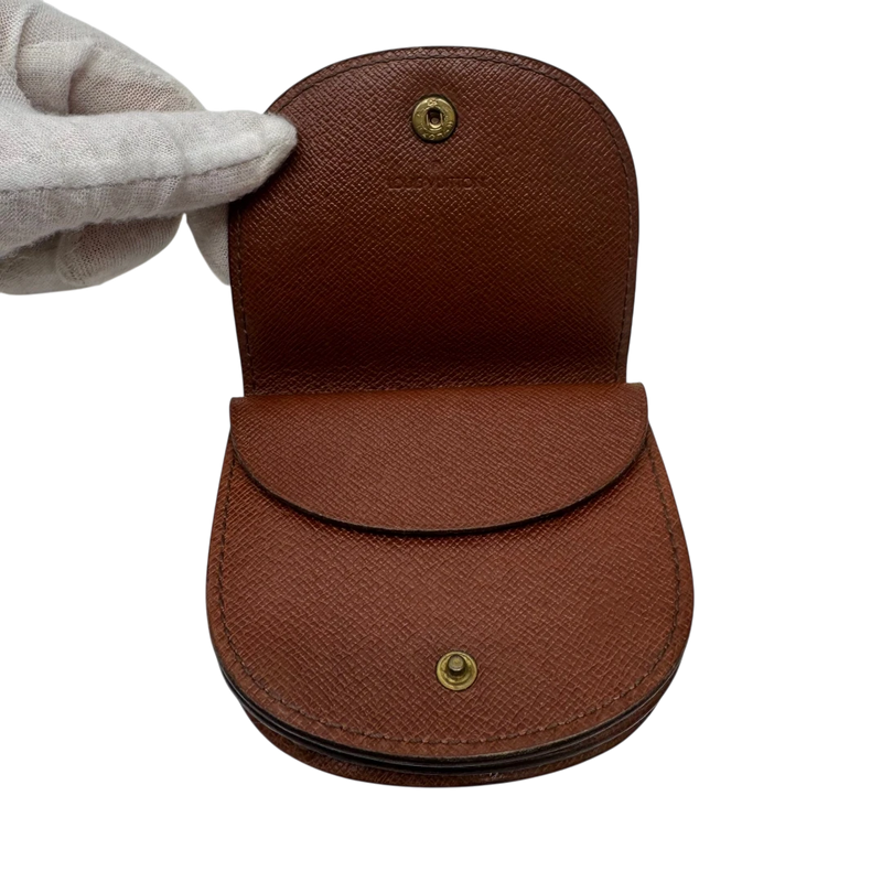 Louis Vuitton Geldbeutel / Münzetui Guse
