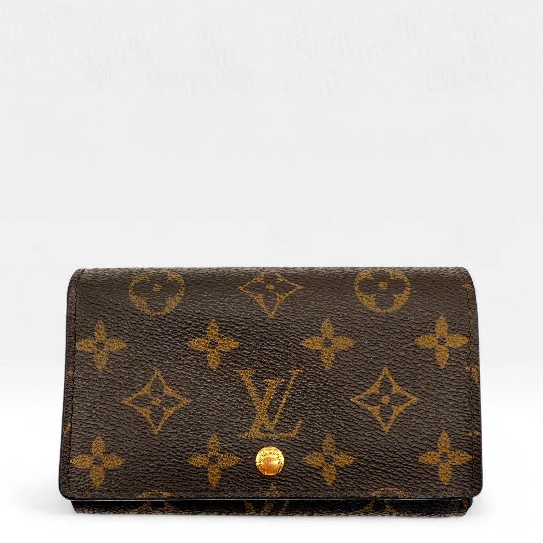 Louis Vuitton wallet tresor