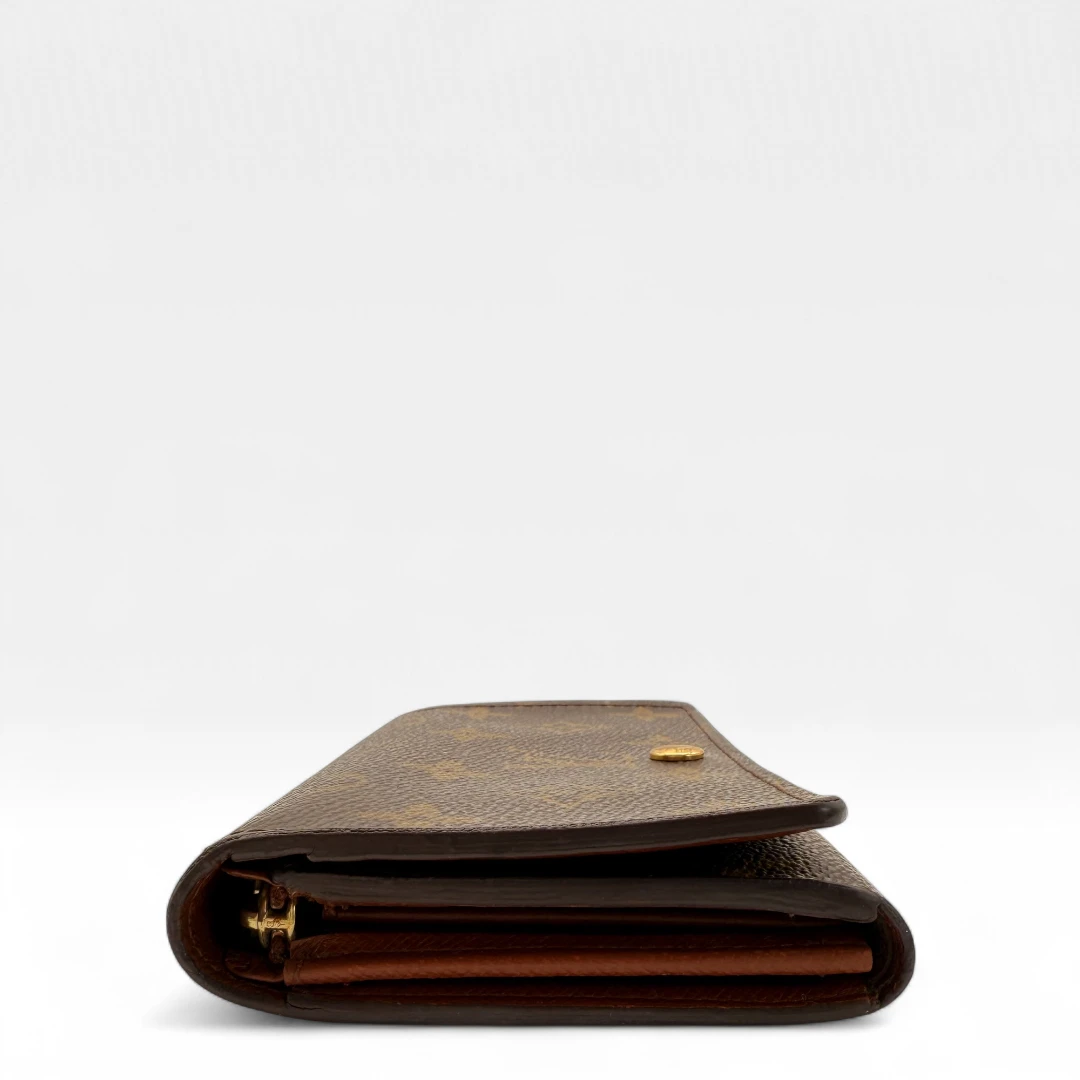 Louis Vuitton wallet tresor