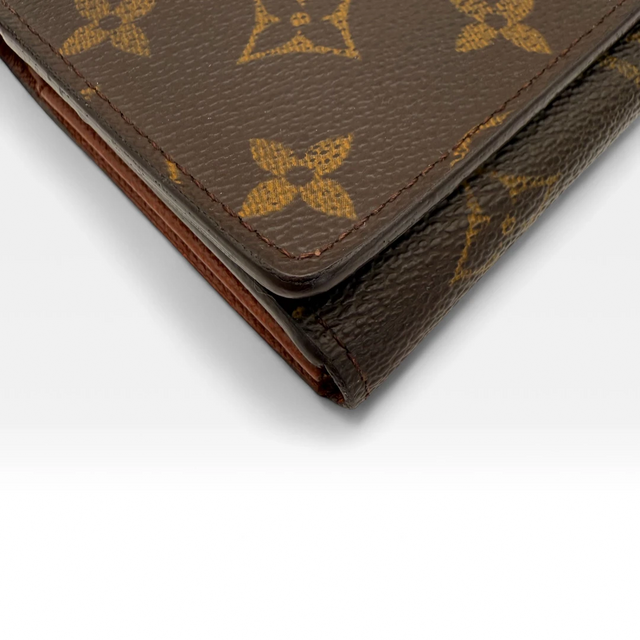 Louis Vuitton wallet tresor