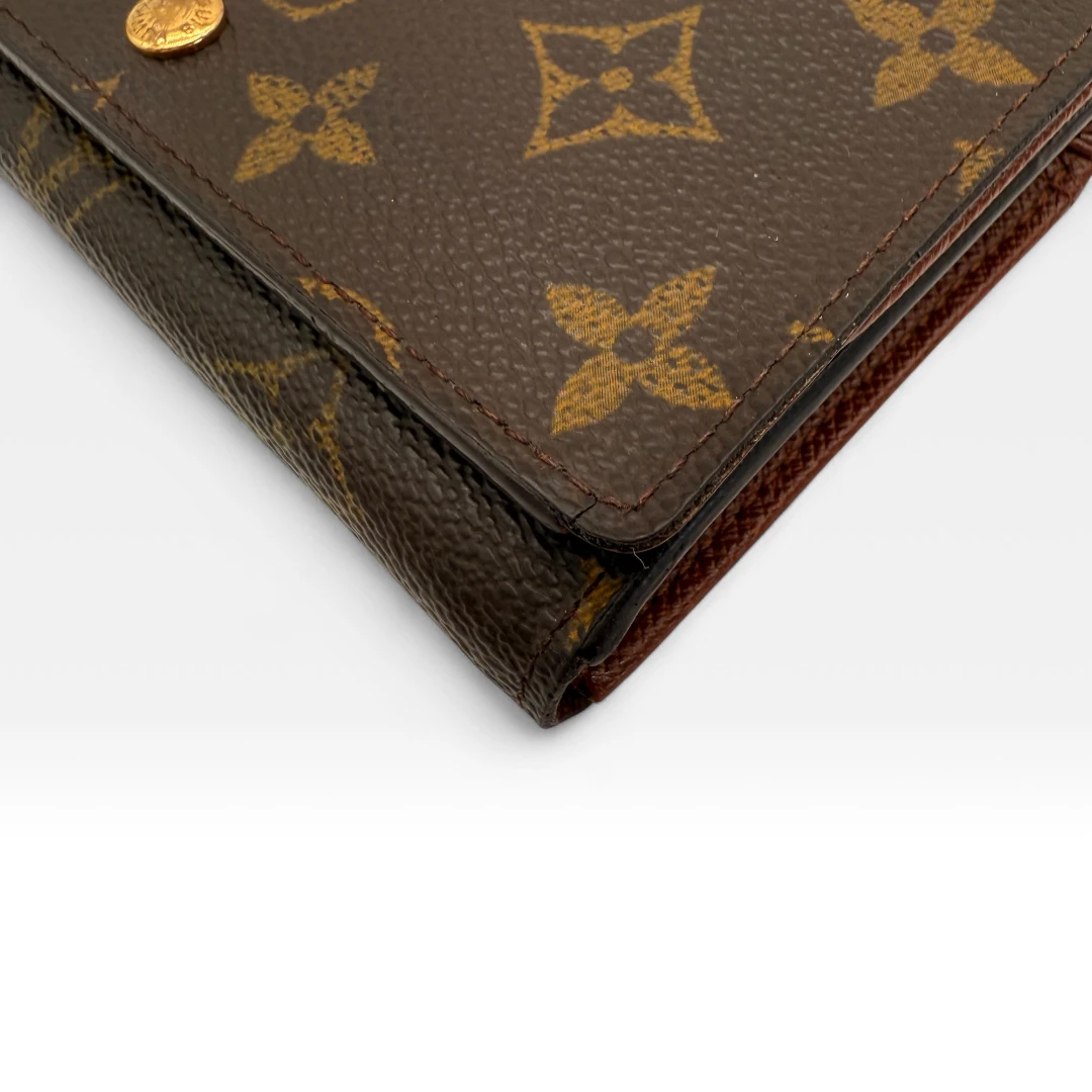 Louis Vuitton wallet tresor