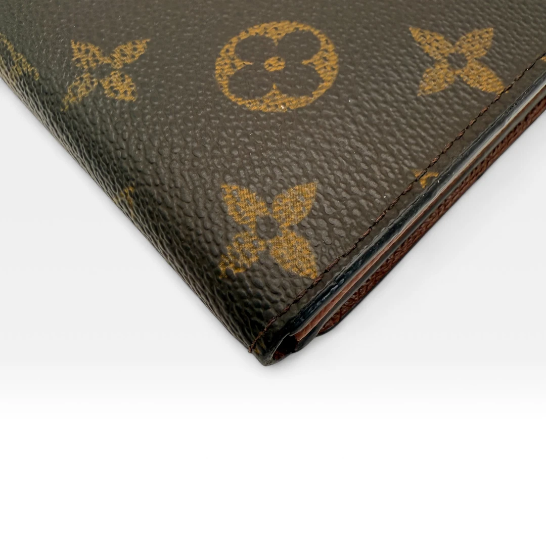 Louis Vuitton wallet tresor