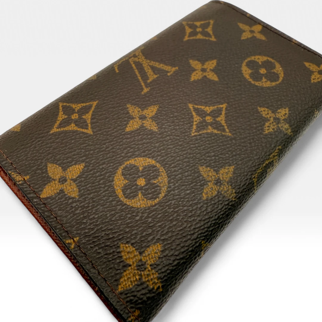 Louis Vuitton wallet tresor