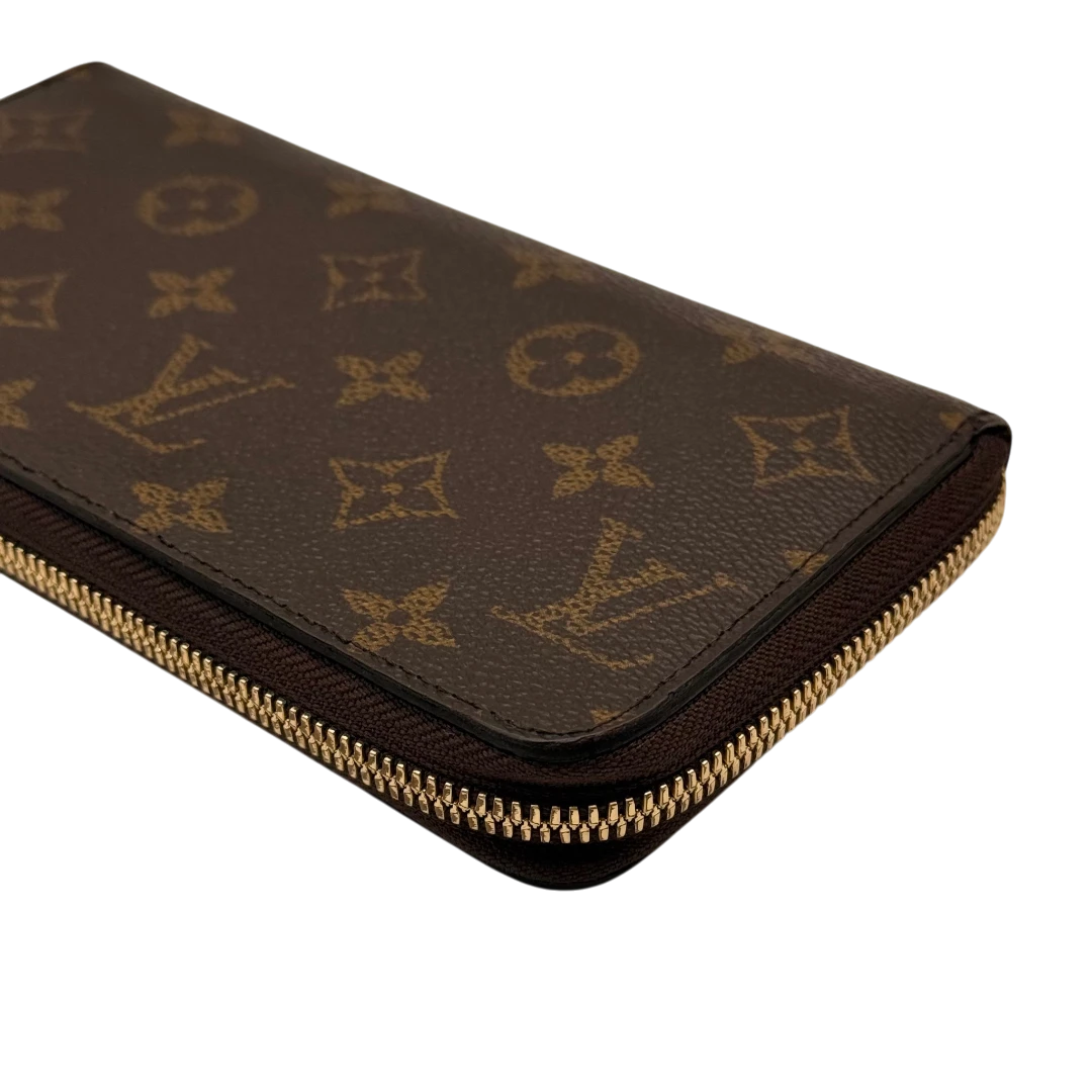 Louis Vuitton Zippy Wallet