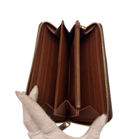 Louis Vuitton Zippy Wallet