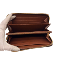 Louis Vuitton Zippy Wallet
