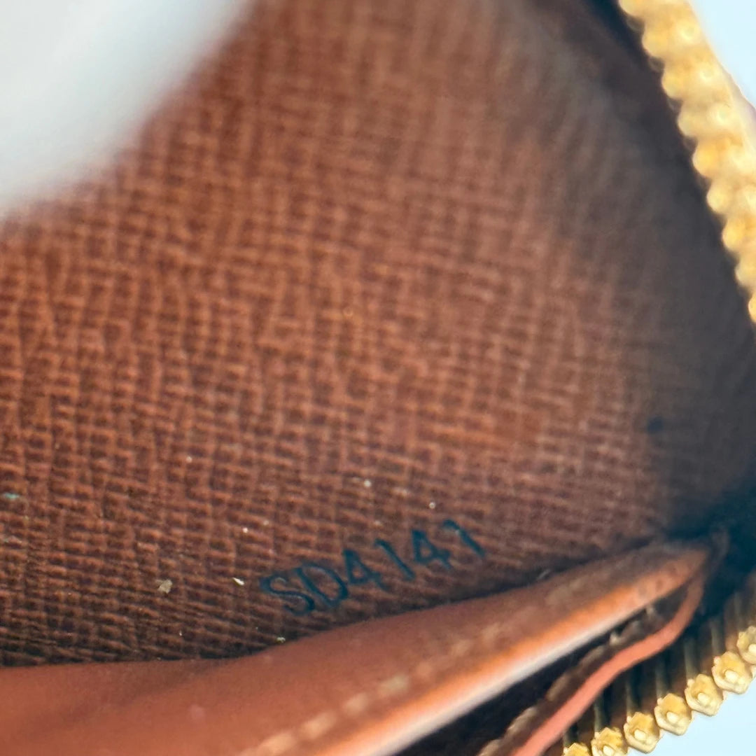 Louis Vuitton Zippy Wallet