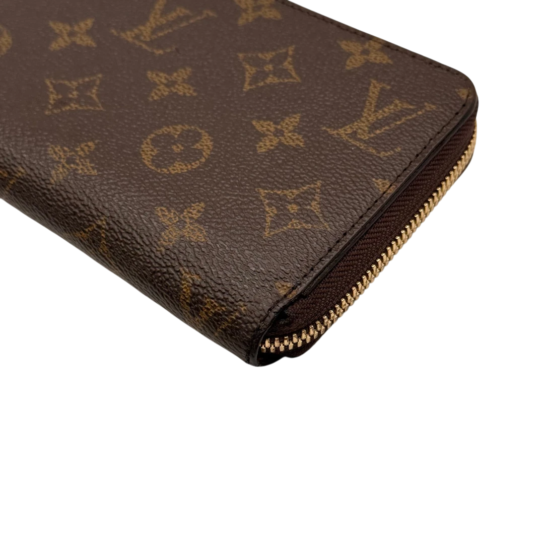 Louis Vuitton Zippy Wallet