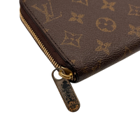 Louis Vuitton Zippy Wallet