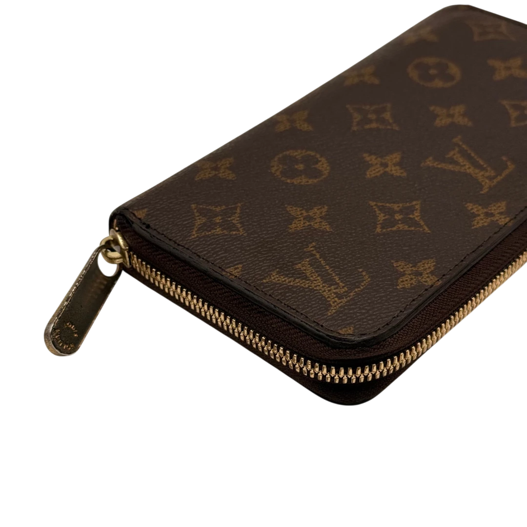 Louis Vuitton Zippy Wallet