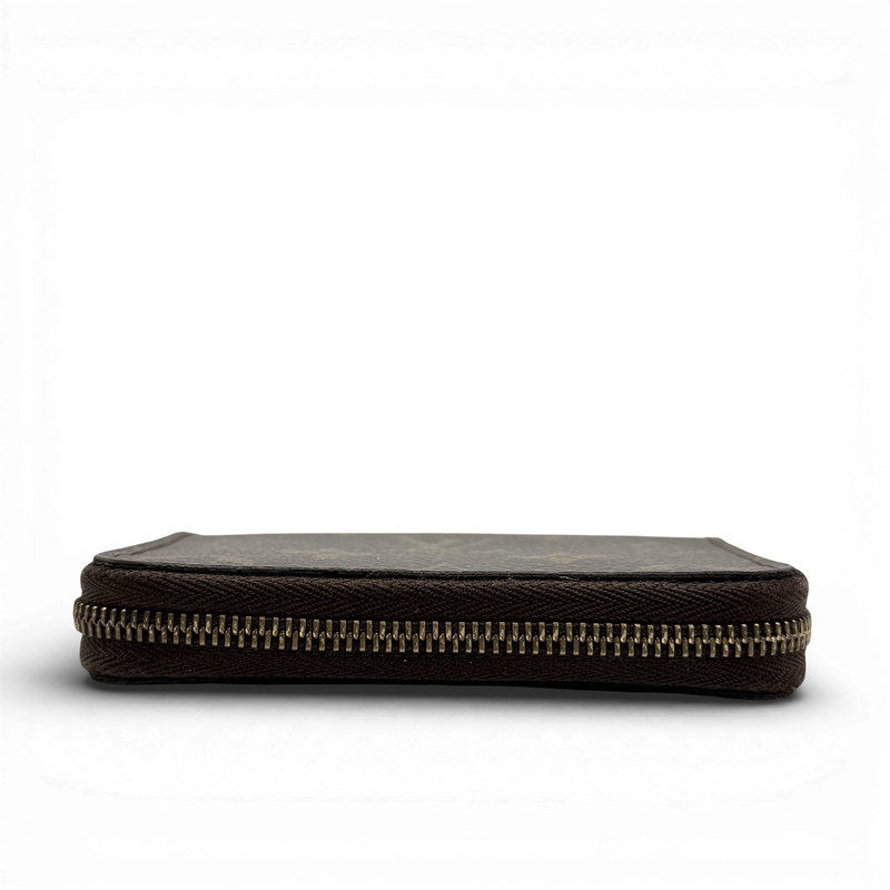 Louis Vuitton Zippy Wallet
