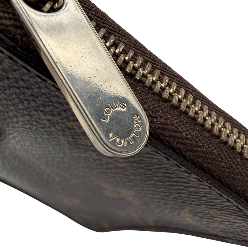 Louis Vuitton Zippy Wallet