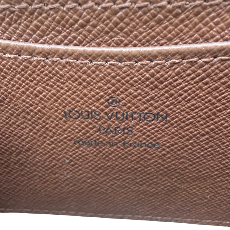 Louis Vuitton Zippy Wallet