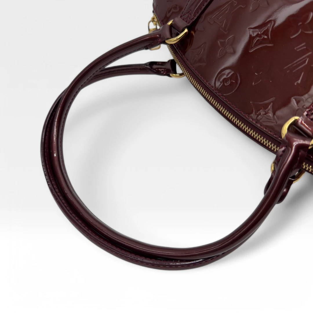 Louis Vuitton handbag Sherwood in vernis red