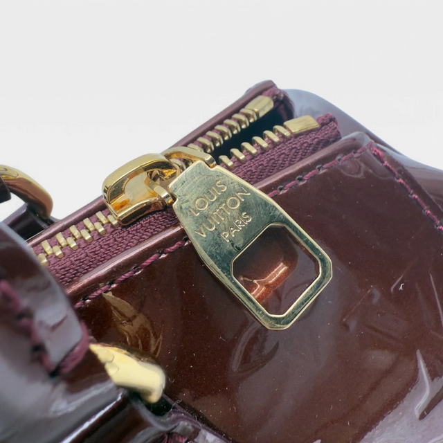 Louis Vuitton handbag Sherwood in vernis red
