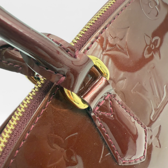 Louis Vuitton handbag Sherwood in vernis red