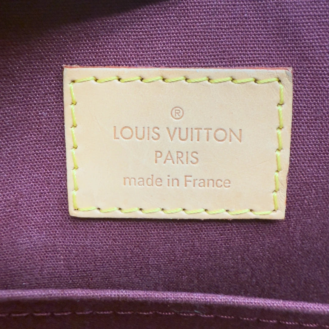 Louis Vuitton handbag Sherwood in vernis red