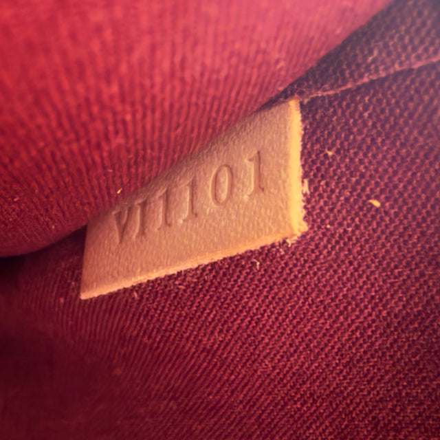 Louis Vuitton handbag Sherwood in vernis red