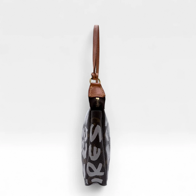 Pochette Accessoires Graffiti
