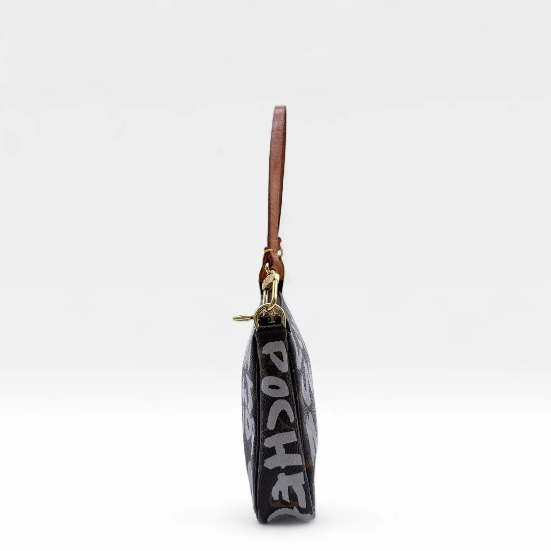 Pochette Accessoires Graffiti