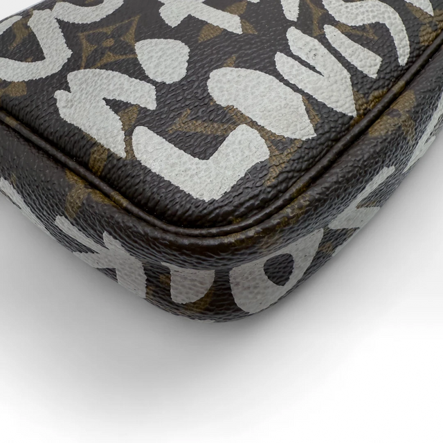 Pochette Accessoires Graffiti