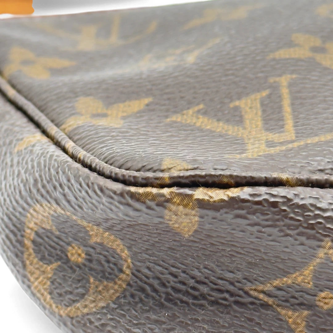 Louis Vuitton Pochette Accessoires braun