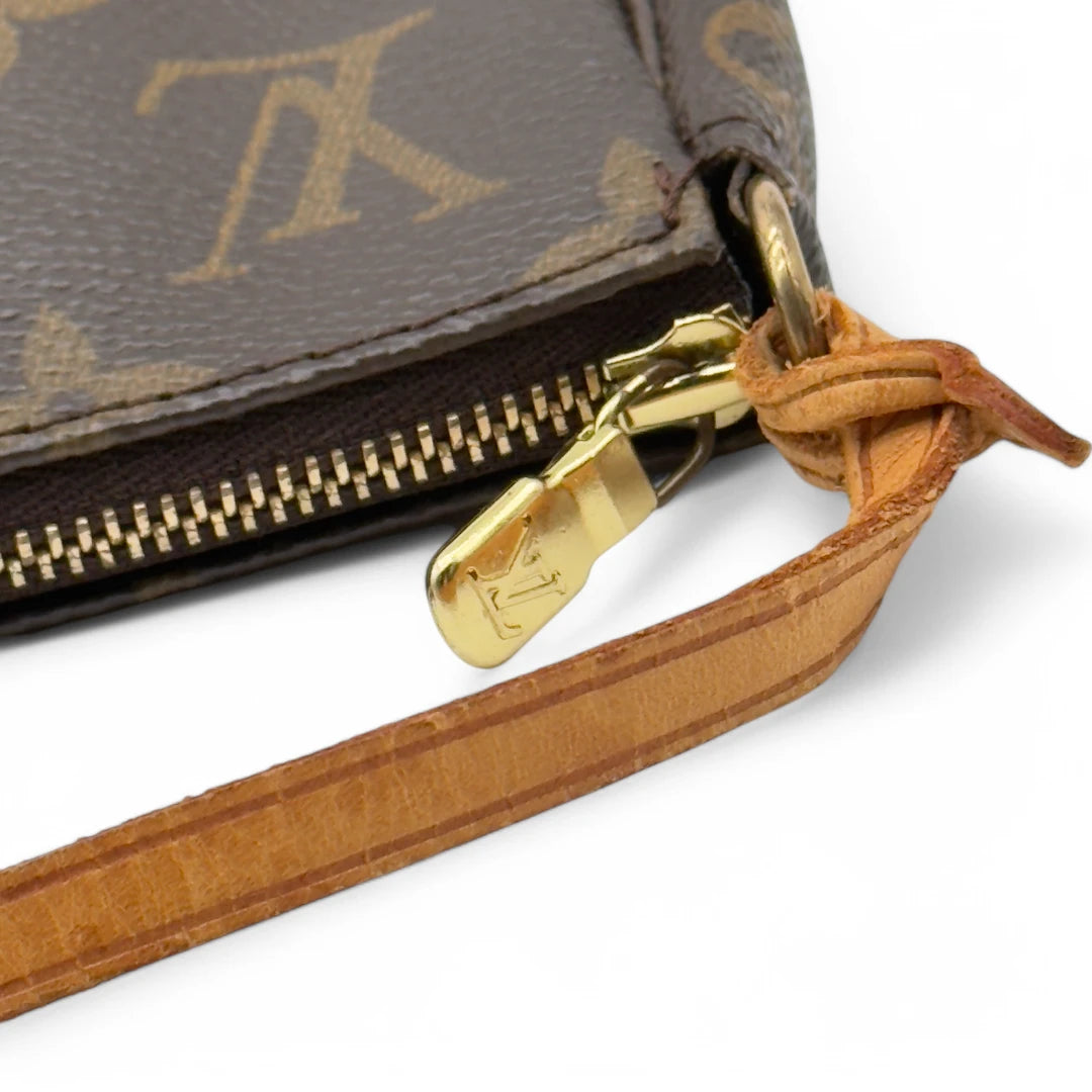 Louis Vuitton Pochette Accessoires braun
