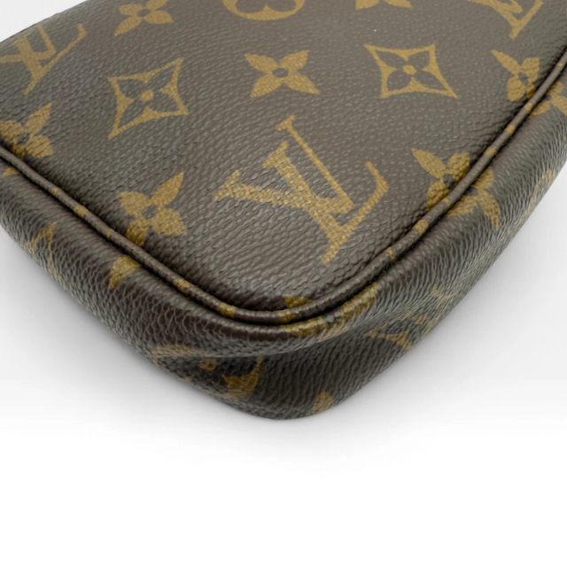 Louis Vuitton Pochette Accessoires