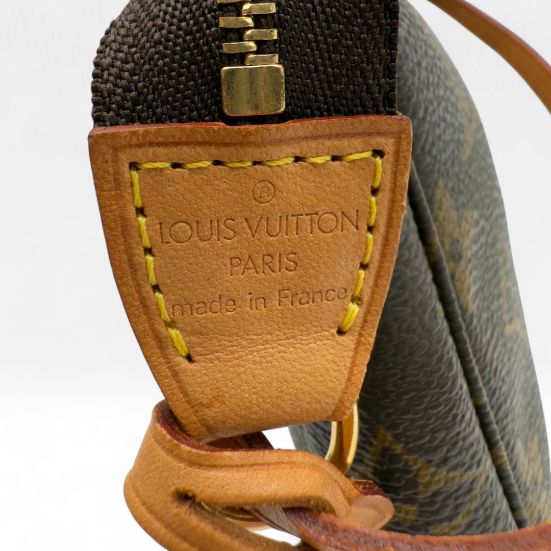 Louis Vuitton Pochette Accessoires