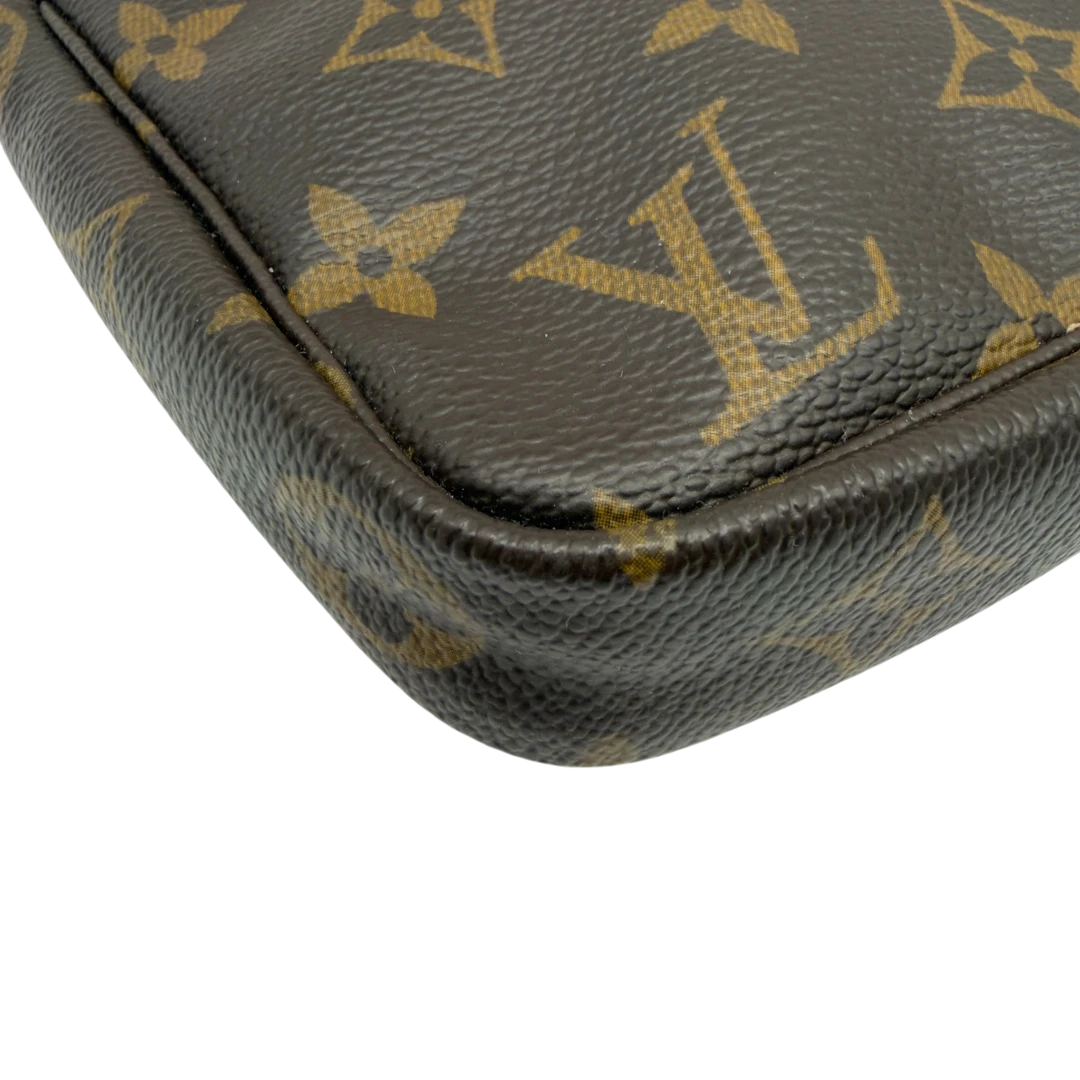 Louis Vuitton Pochette Accessoires