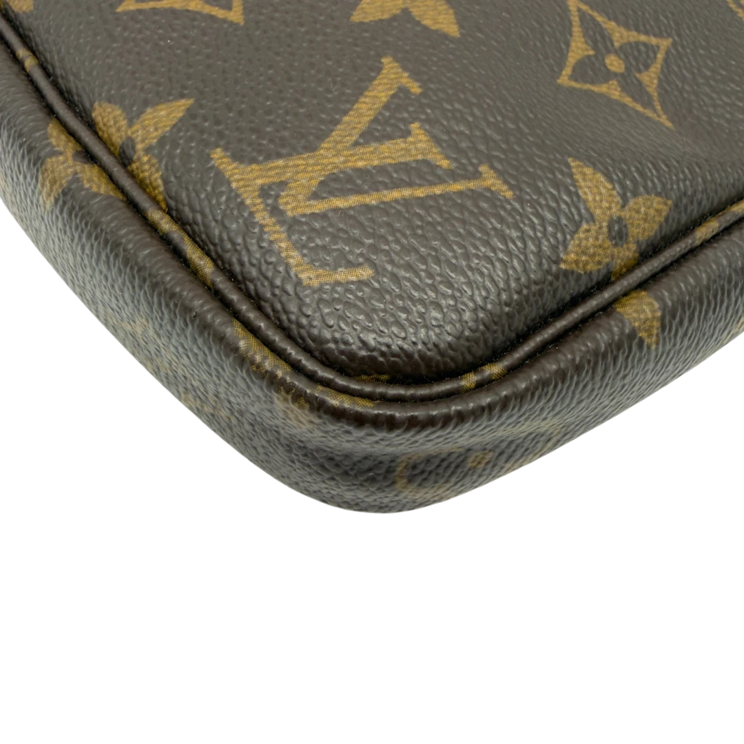 Louis Vuitton Pochette Accessoires