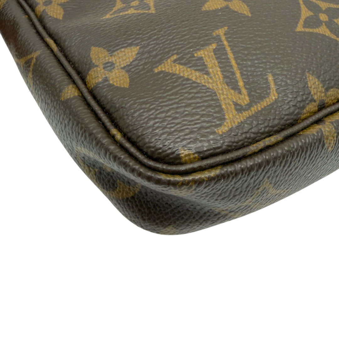 Louis Vuitton Pochette Accessoires