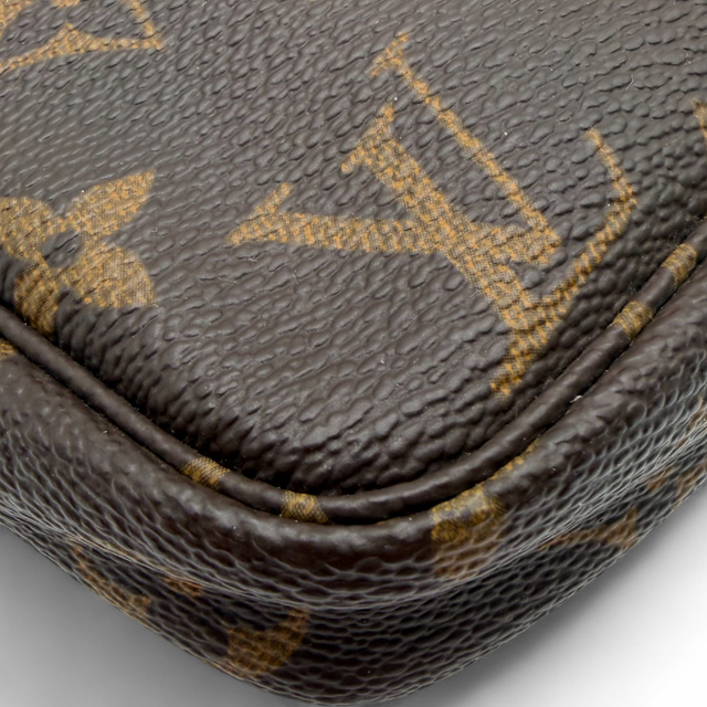 Pochette Accessoires