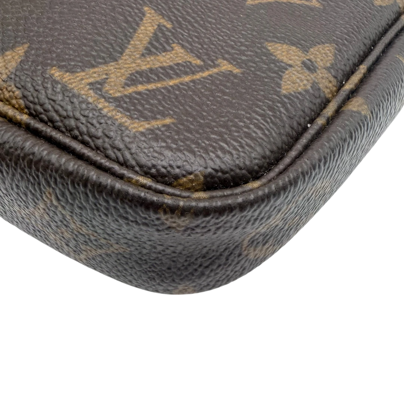 Louis Vuitton Pochette Accessoires