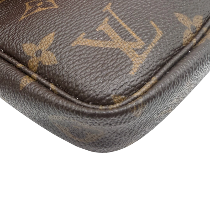 Louis Vuitton Pochette Accessoires