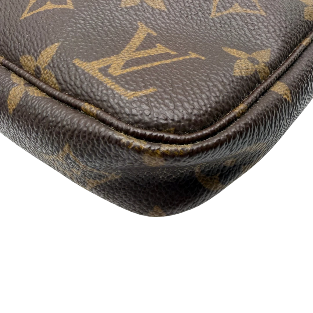 Louis Vuitton Pochette Accessoires