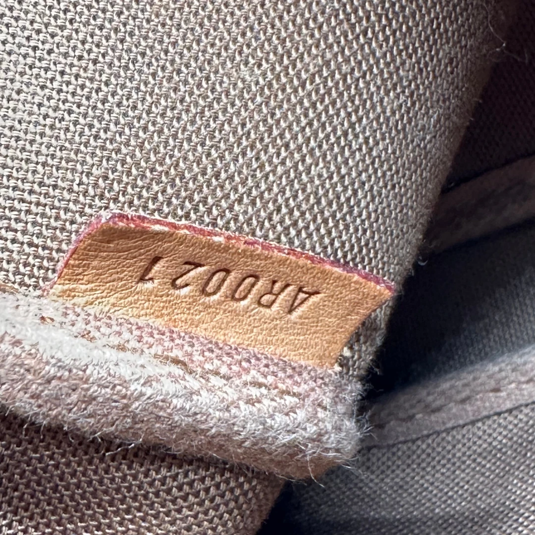 Louis Vuitton Pochette Accessoires