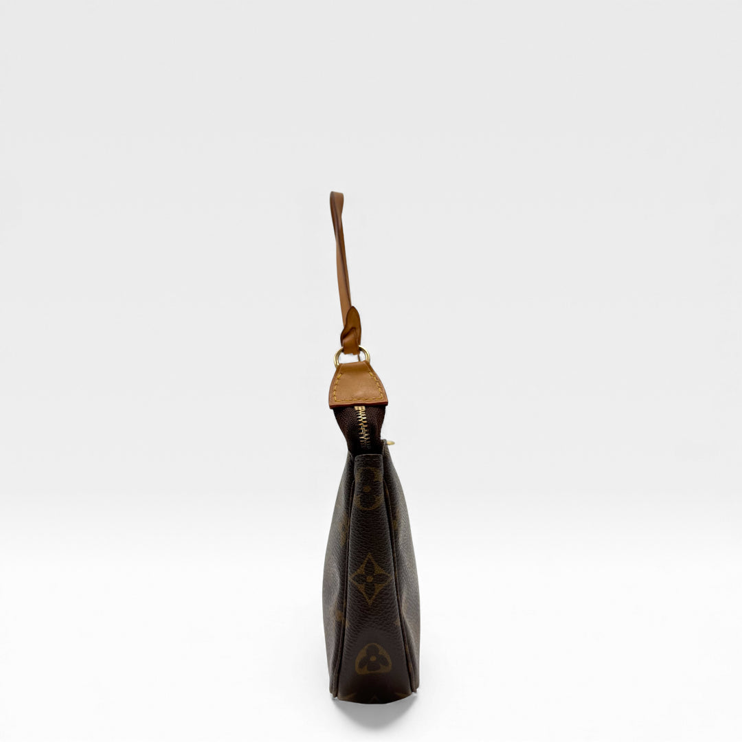 Pochette Accessories