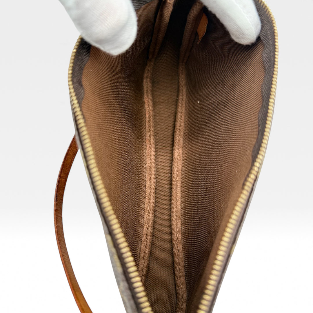 Pochette Accessories