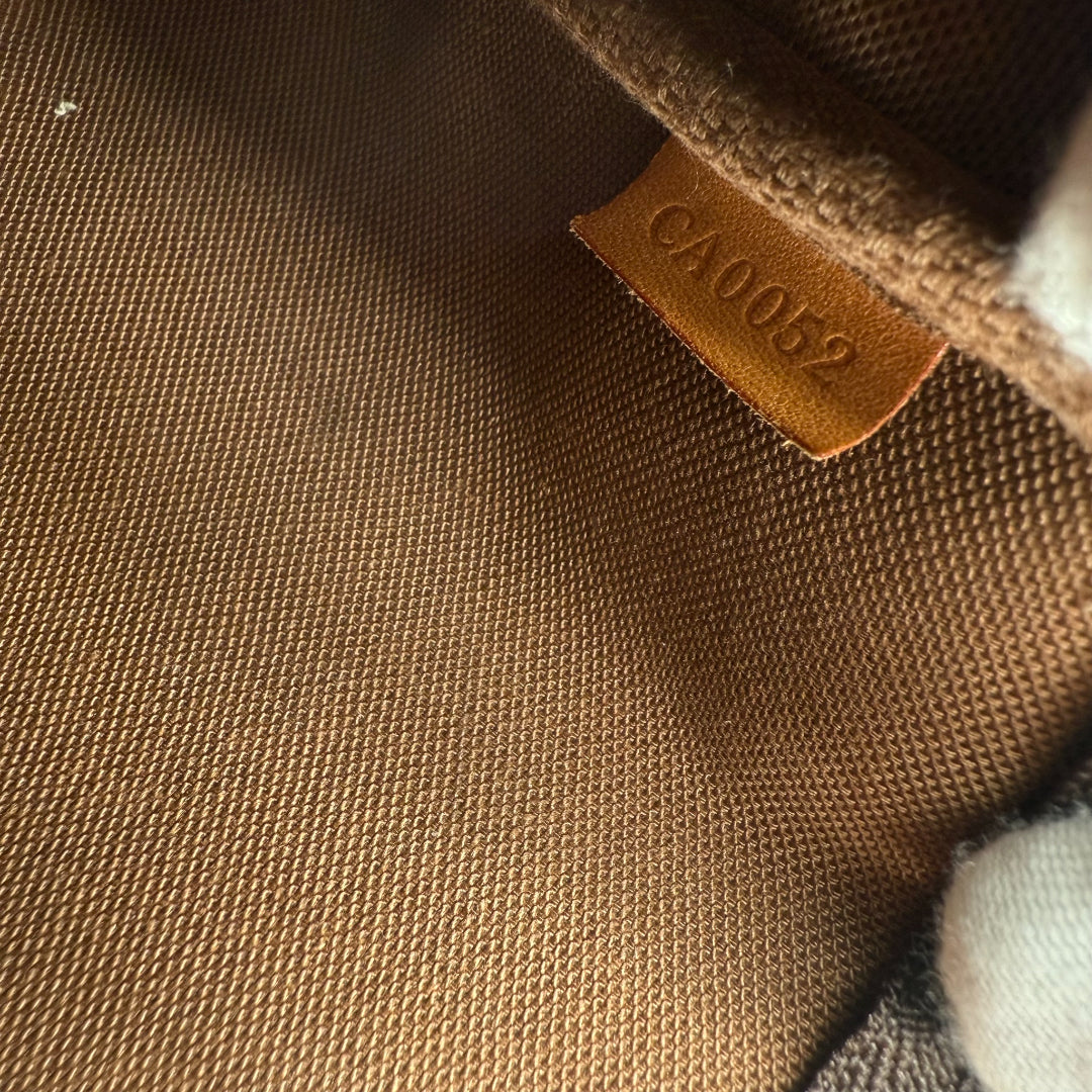 Pochette Accessories