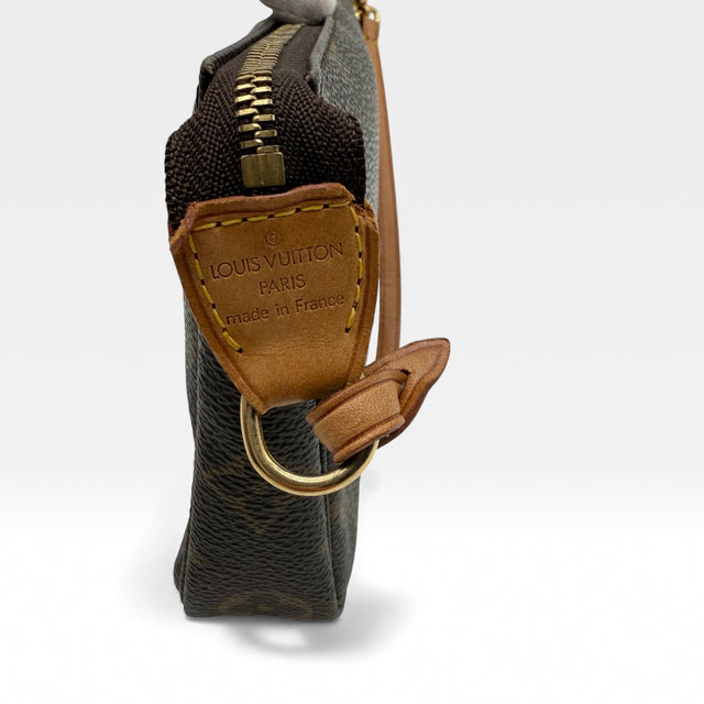 Pochette Accessories