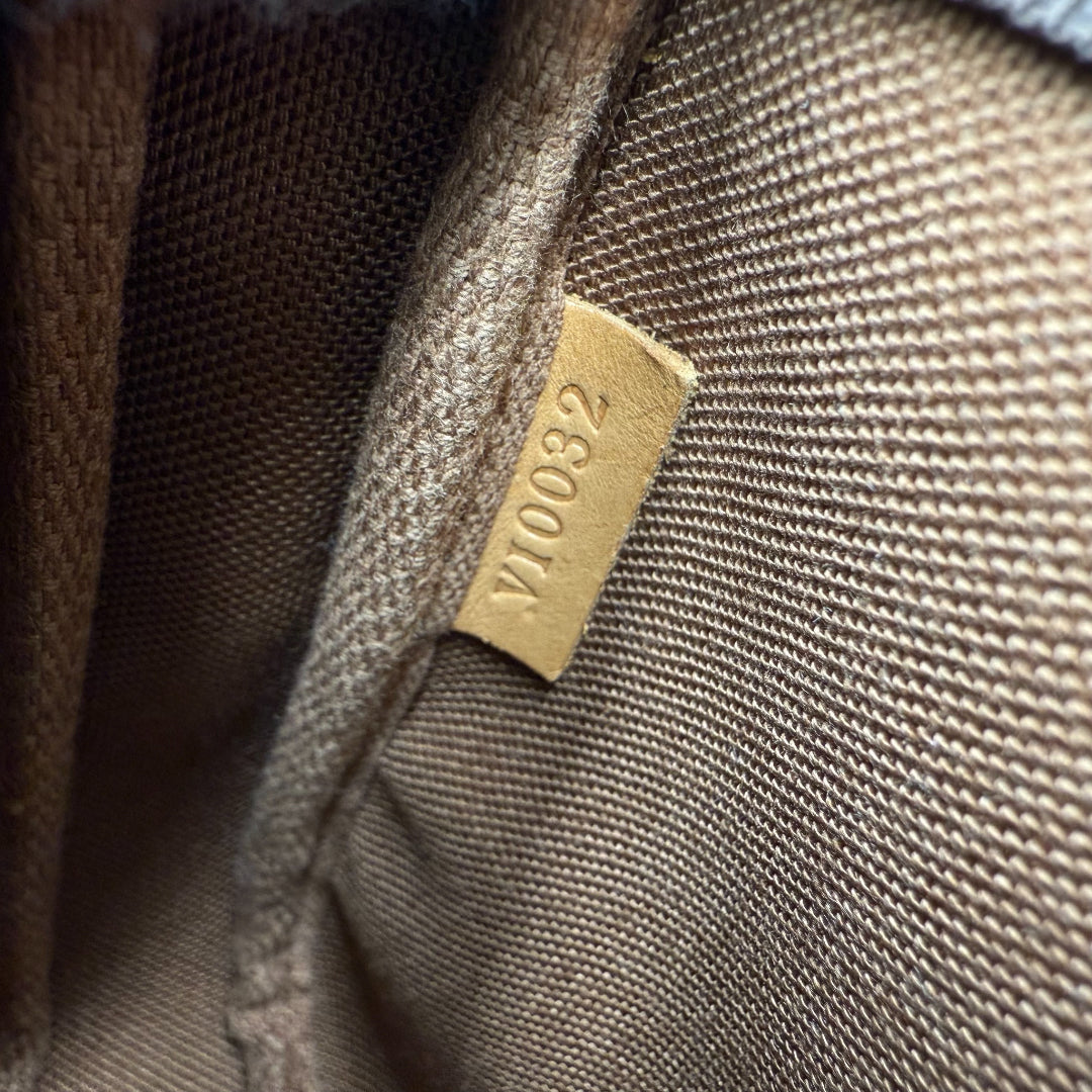 Pochette Accessories