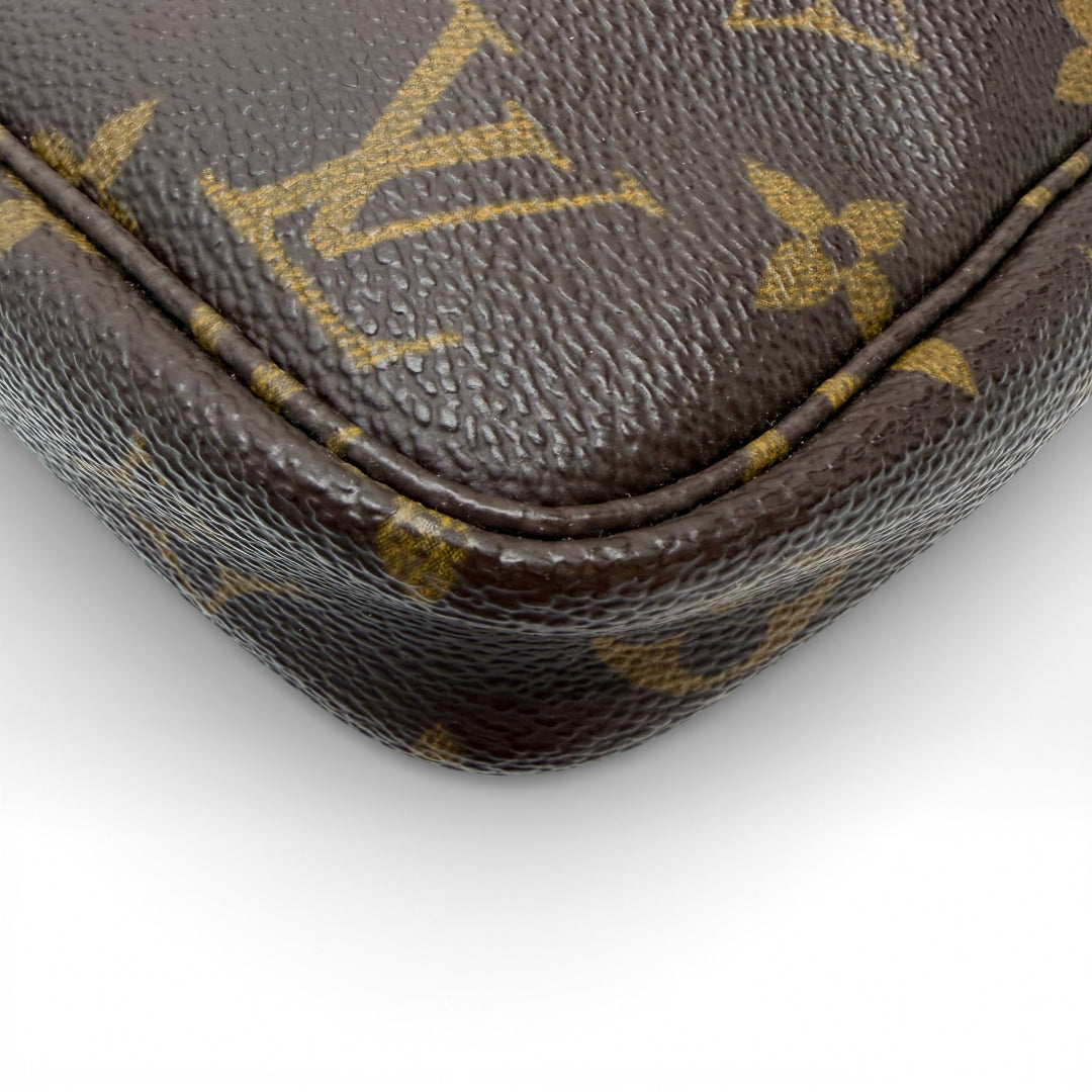 Louis Vuitton Pochette Accessoires