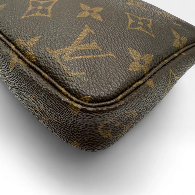 Louis Vuitton Pochette