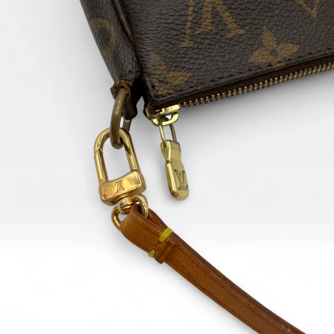 Louis Vuitton Pochette Accessoires
