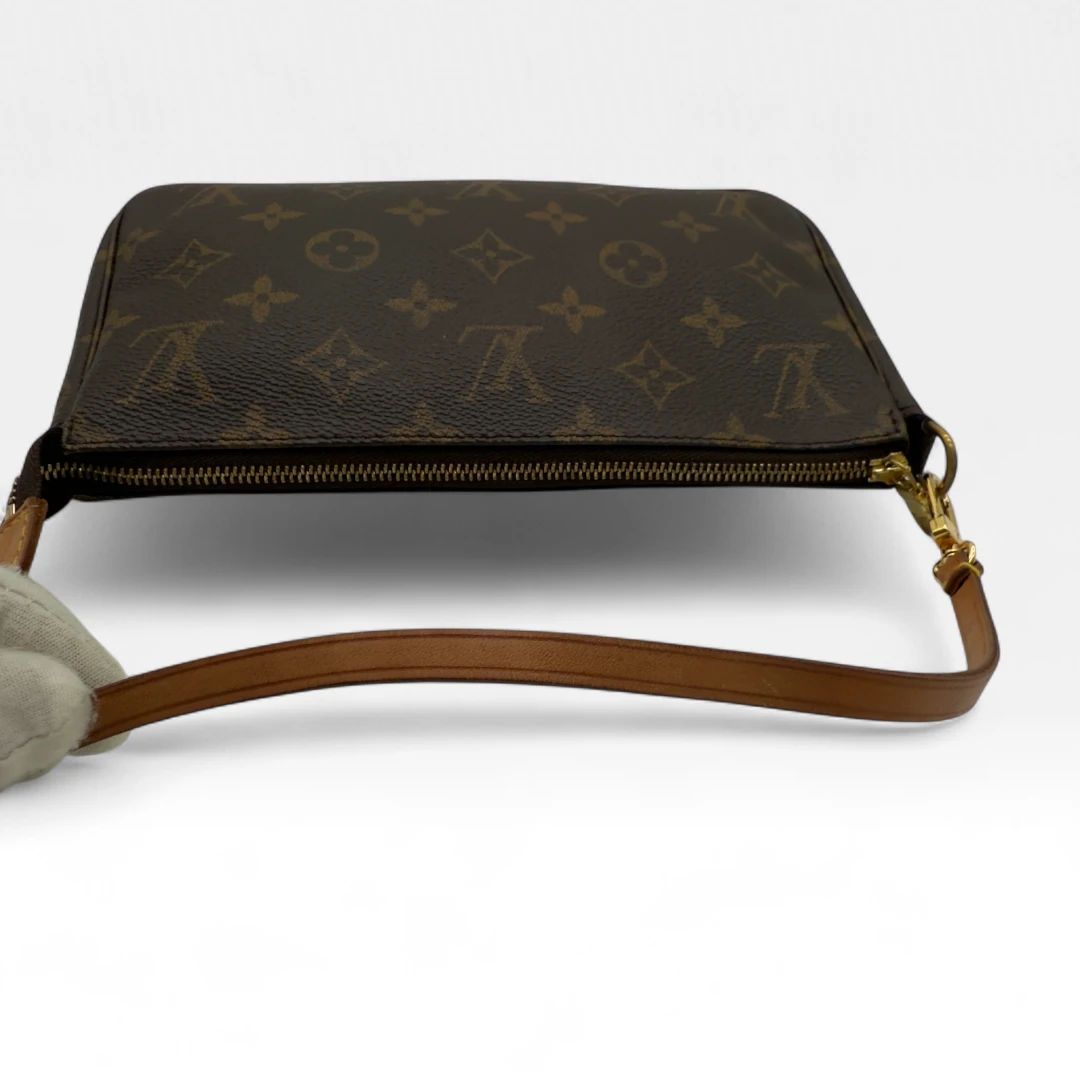 Louis Vuitton Pochette Accessoires