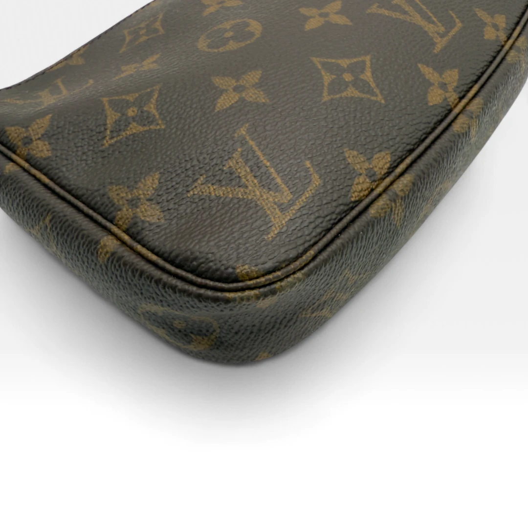 Louis Vuitton Pochette Accessoires