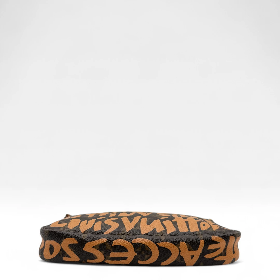 Louis Vuitton Pochette Accessoires Graffiti orange monogram braun