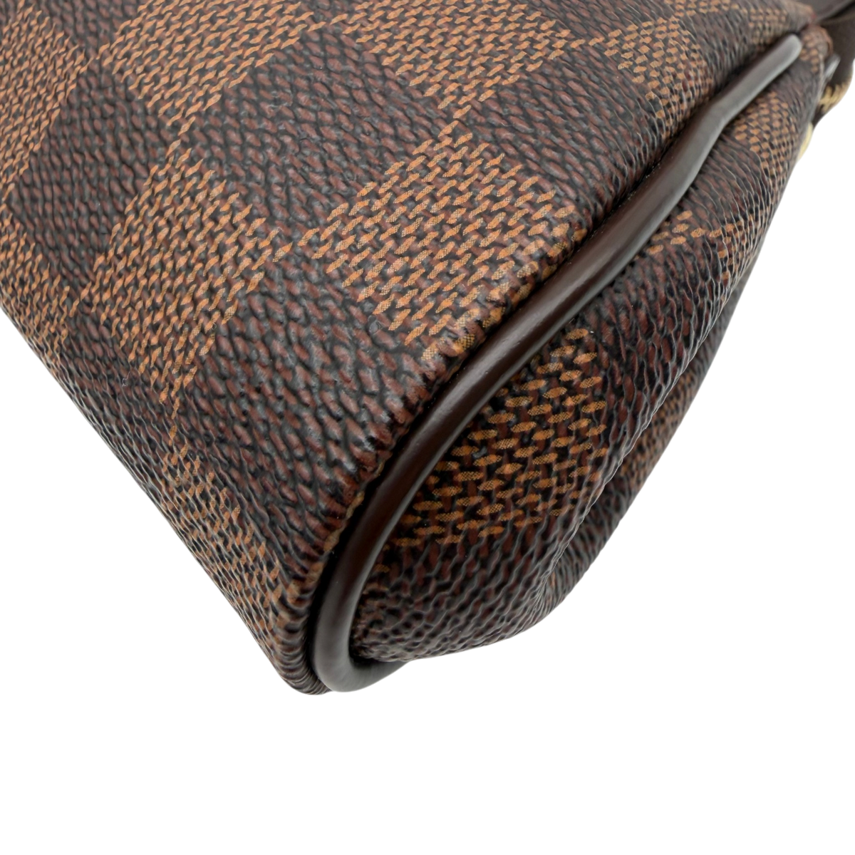Louis Vuitton Schultertasche Eva Damier Ebene braun – Ecken im Detail