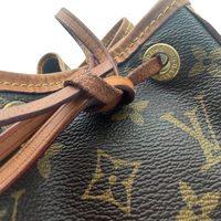 Louis Vuitton Schultertasche Sac Noé petit